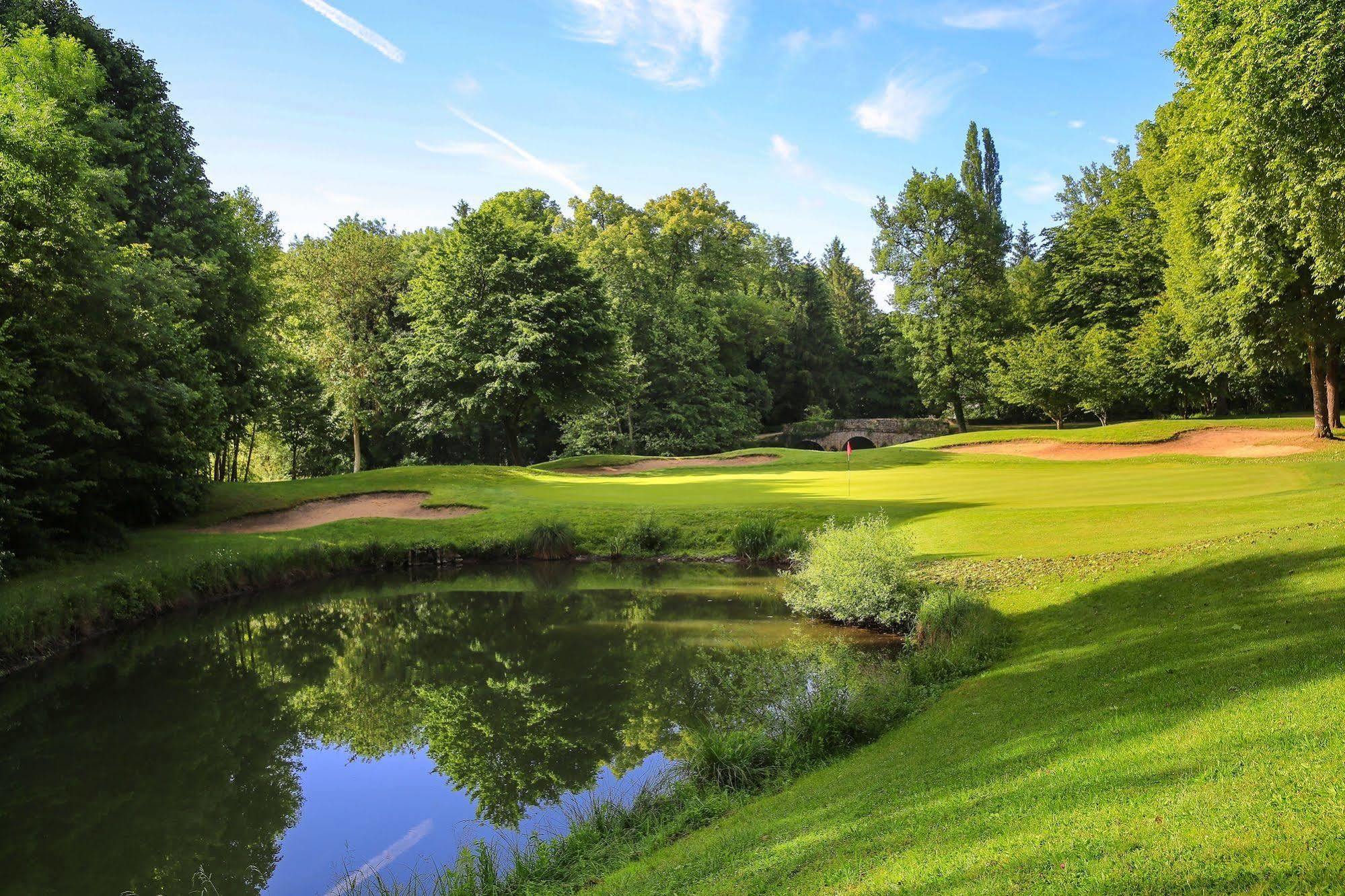 Chateau D'Augerville Golf & Spa Resort Luaran gambar